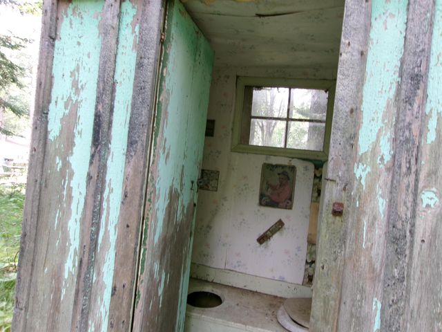 227 Hunters Drive, Lake, MI 48632