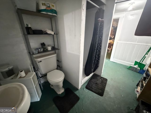 205 Georgia Avenue, Barnesville, GA 30204