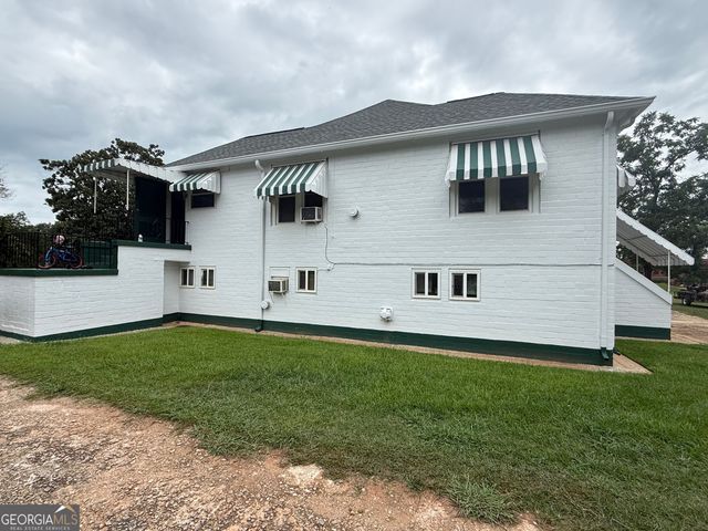 205 Georgia Avenue, Barnesville, GA 30204