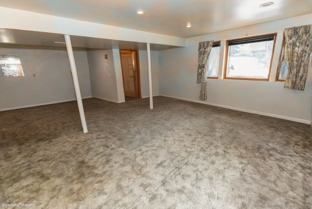 32 Cedar Lane, Montville, CT 06382