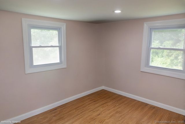 32 Cedar Lane, Montville, CT 06382