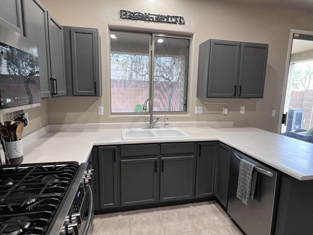 17565 N 167th Drive, Surprise, AZ 85374