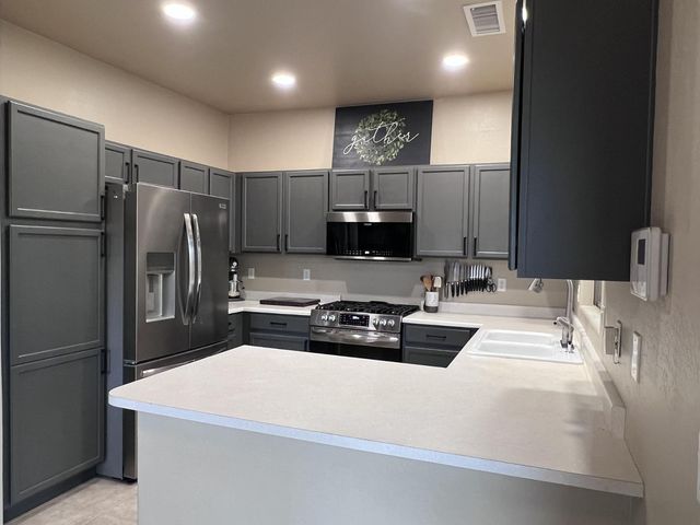 17565 N 167th Drive, Surprise, AZ 85374