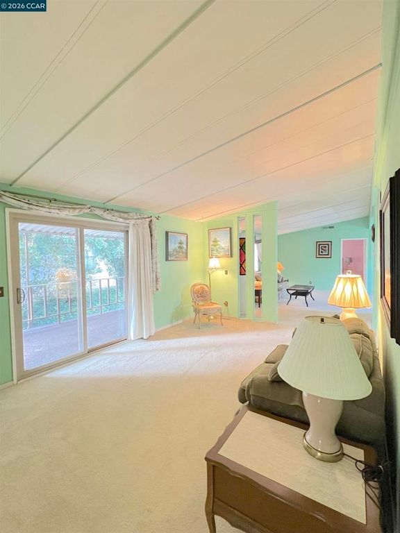 Image 10 of property listing at 198 Kona Cir, Pittsburg, CA 94565