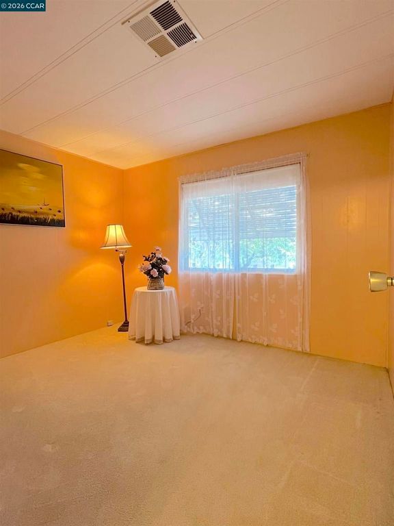 Image 13 of property listing at 198 Kona Cir, Pittsburg, CA 94565