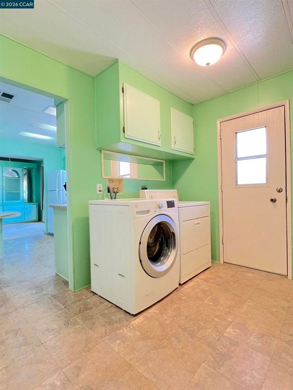 Image 19 of property listing at 198 Kona Cir, Pittsburg, CA 94565