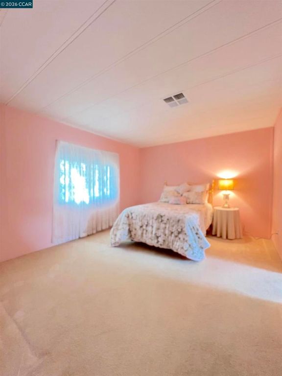 Image 25 of property listing at 198 Kona Cir, Pittsburg, CA 94565