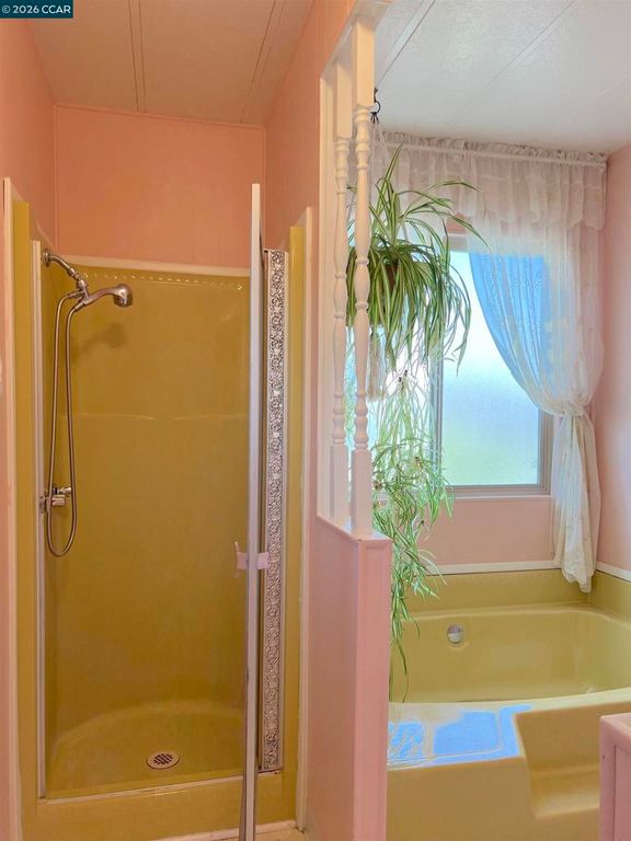 Image 29 of property listing at 198 Kona Cir, Pittsburg, CA 94565