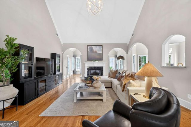 109 Hawks Bend, Canton, GA 30115