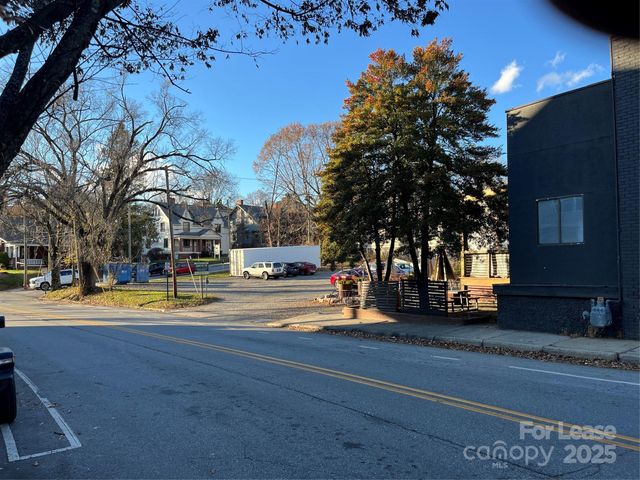 101 S Lexington Avenue, Asheville, NC 28801