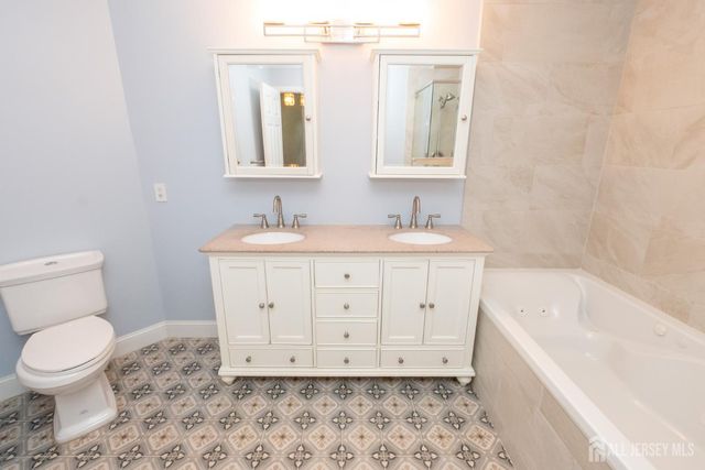 39 Winthrop Road B, Monroe, NJ 08831