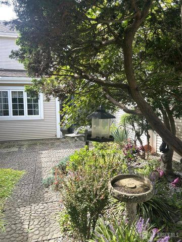 39 Winthrop Road B, Monroe, NJ 08831