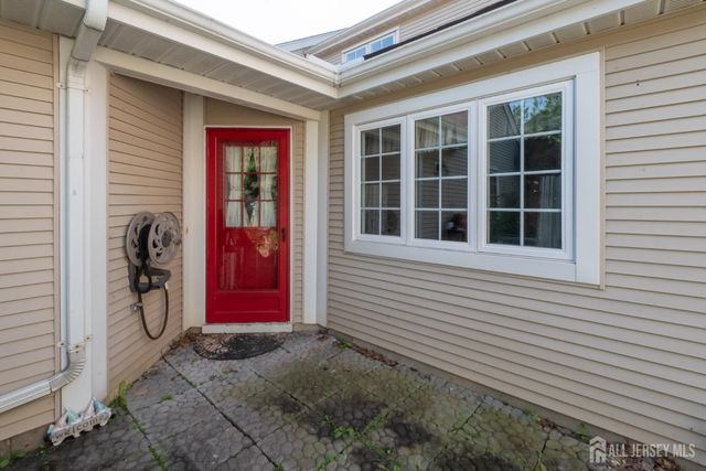 39 Winthrop Road B, Monroe, NJ 08831