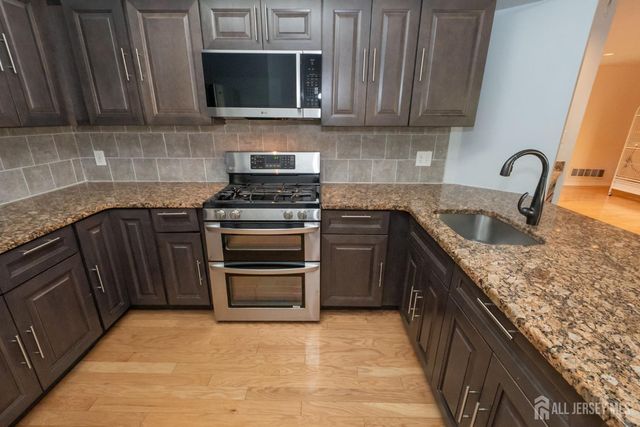 39 Winthrop Road B, Monroe, NJ 08831