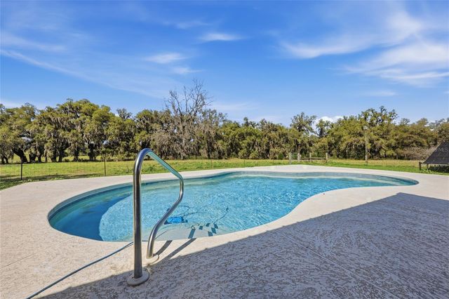 462 SW FAIRLINGTON COURT, Lake City, FL 32025