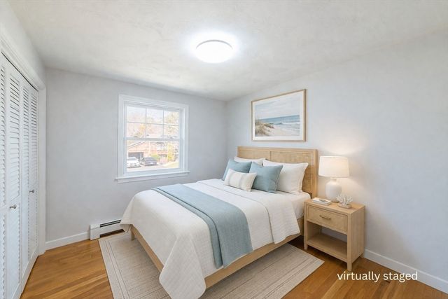 9 Meredith Dr, Falmouth, MA 02536