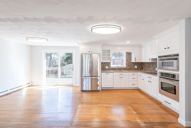 9 Meredith Dr, Falmouth, MA 02536