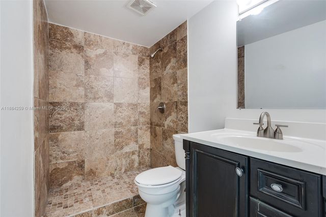 8349 NW 54th St 6, Doral, FL 33166