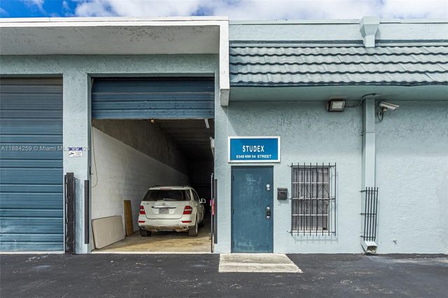 8349 NW 54th St 6, Doral, FL 33166