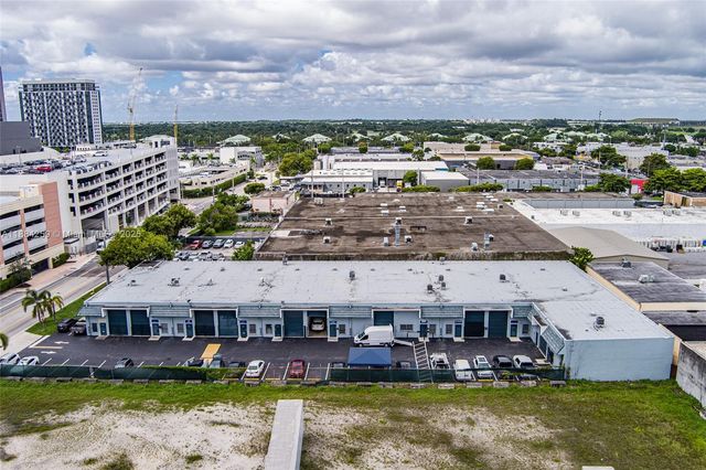 8349 NW 54th St 6, Doral, FL 33166