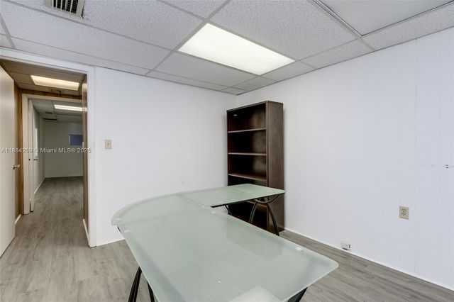 8349 NW 54th St 6, Doral, FL 33166