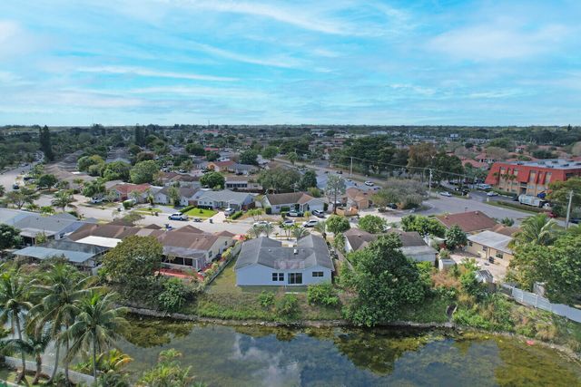 22600 SW 65th Way, Boca Raton, FL 33428