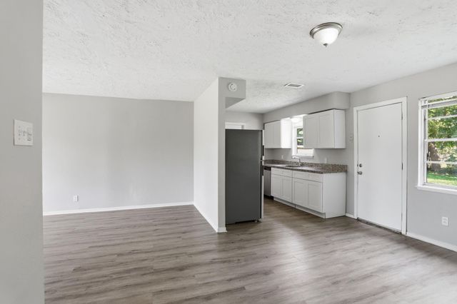 4223 S Acres Drive, Houston, TX 77047