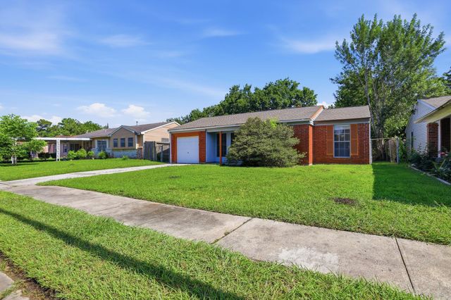 4223 S Acres Drive, Houston, TX 77047