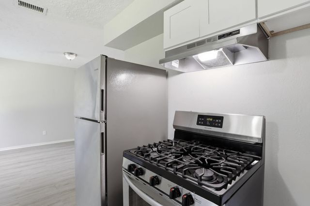 4223 S Acres Drive, Houston, TX 77047