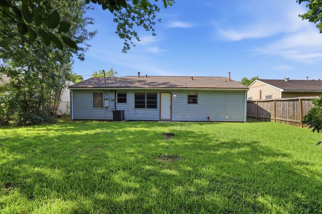 4223 S Acres Drive, Houston, TX 77047