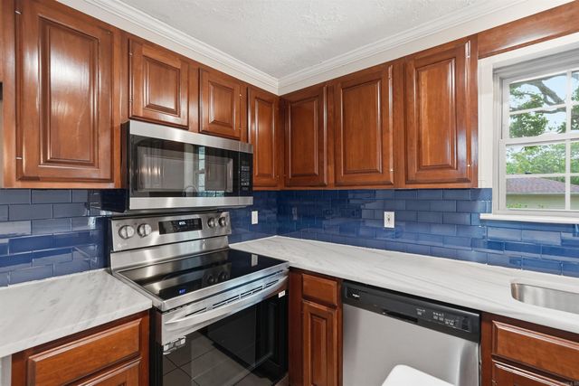 122 Illinois Bayou Drive, Sherwood, AR 72120