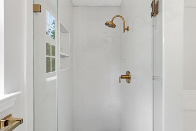 122 Illinois Bayou Drive, Sherwood, AR 72120