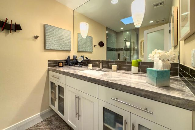 15 Dartmouth Drive, Rancho Mirage, CA 92270