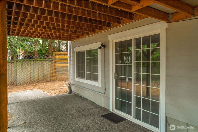 25401 Kanasket Drive, Black Diamond, WA 98010