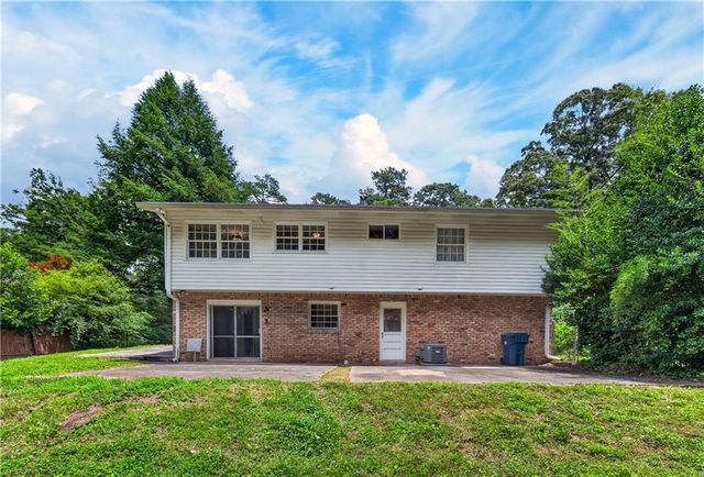 2648 Bent Hickory Drive SE, Smyrna, GA 30082