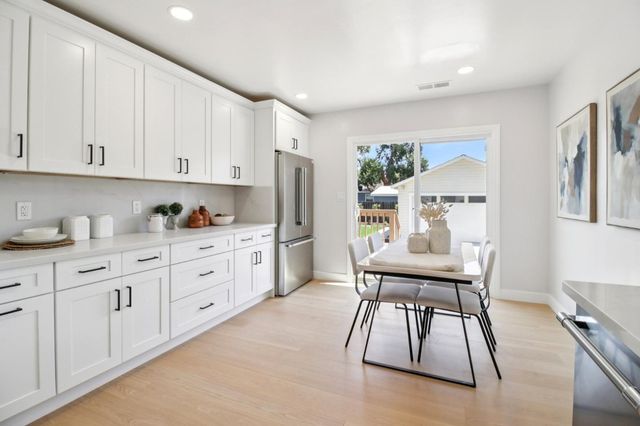 433 Monroe Drive, Palo Alto, CA 94306