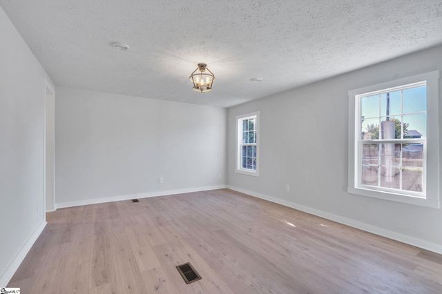 1339 Foster Road, Inman, SC 29349
