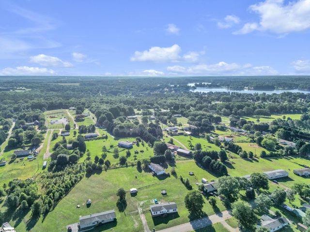 1339 Foster Road, Inman, SC 29349