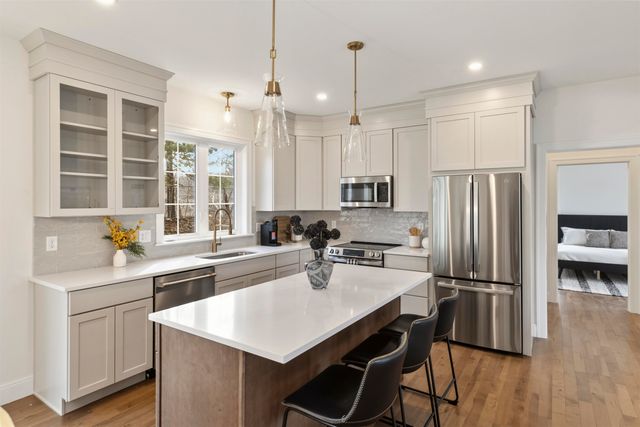 23 Shearwater Drive, Portsmouth, NH 03801