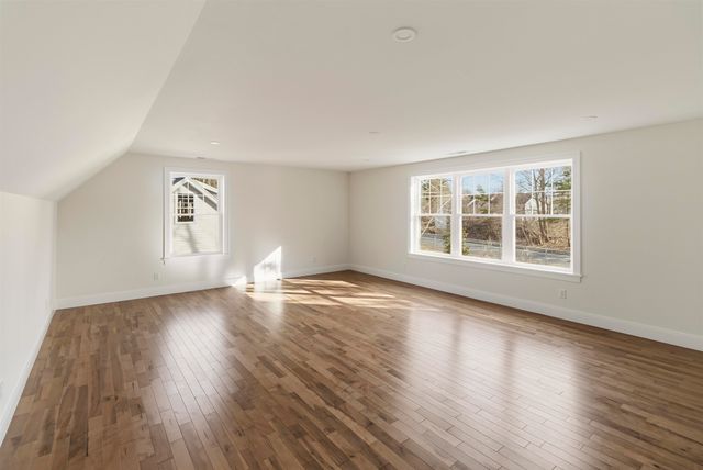 23 Shearwater Drive, Portsmouth, NH 03801