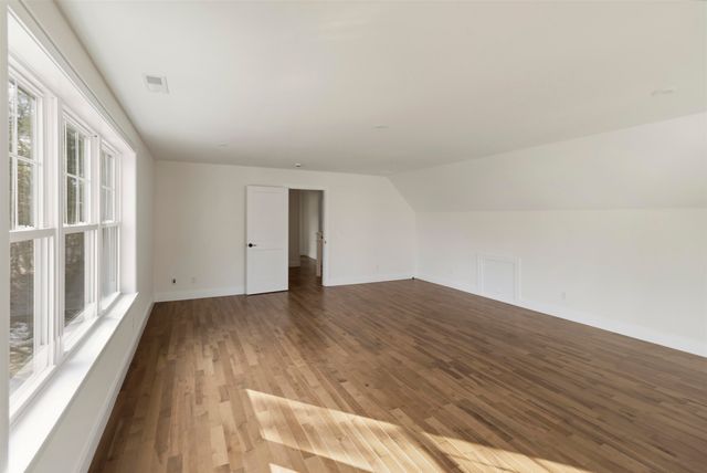 23 Shearwater Drive, Portsmouth, NH 03801