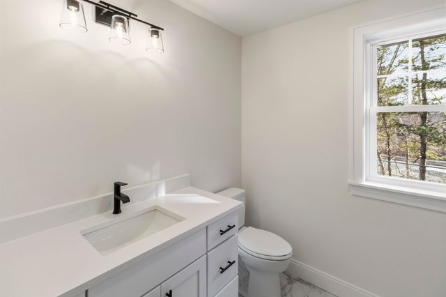 23 Shearwater Drive, Portsmouth, NH 03801