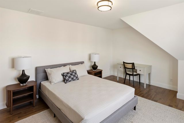 23 Shearwater Drive, Portsmouth, NH 03801