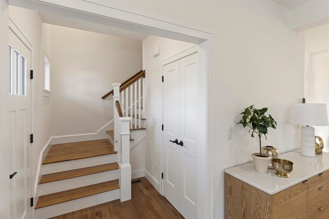 23 Shearwater Drive, Portsmouth, NH 03801