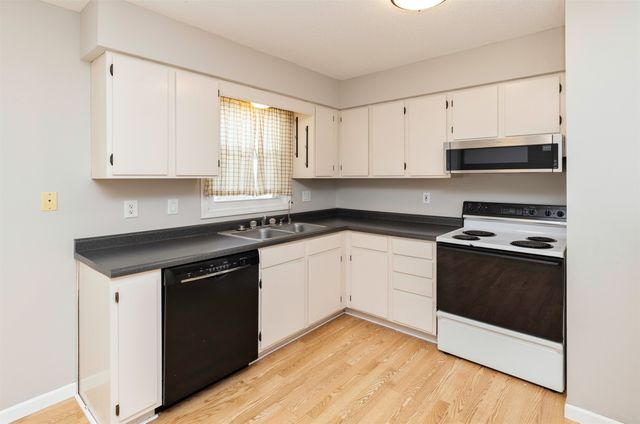 1003 Lincoln Street SE, Bondurant, IA 50035