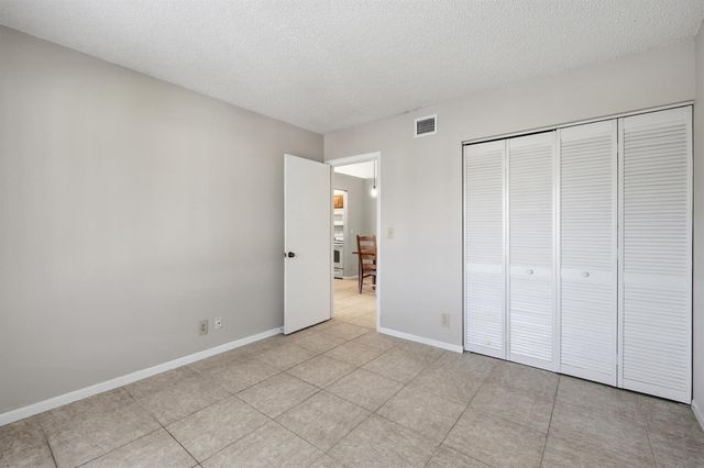 6286 Chasewood Drive E, Jupiter, FL 33458