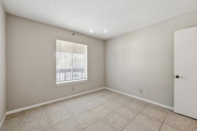 6286 Chasewood Drive E, Jupiter, FL 33458