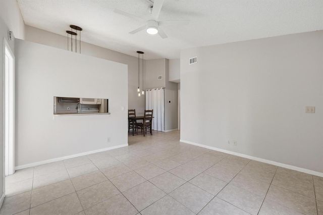 6286 Chasewood Drive E, Jupiter, FL 33458