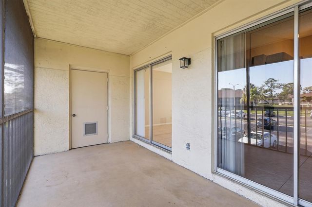 6286 Chasewood Drive E, Jupiter, FL 33458