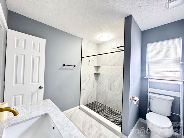 1634 Pamela Lorraine Drive, Charlotte, NC 28213